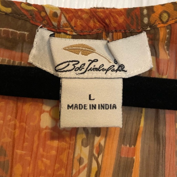 Pretty Shear Patterned Blouse - Picture 6 of 6